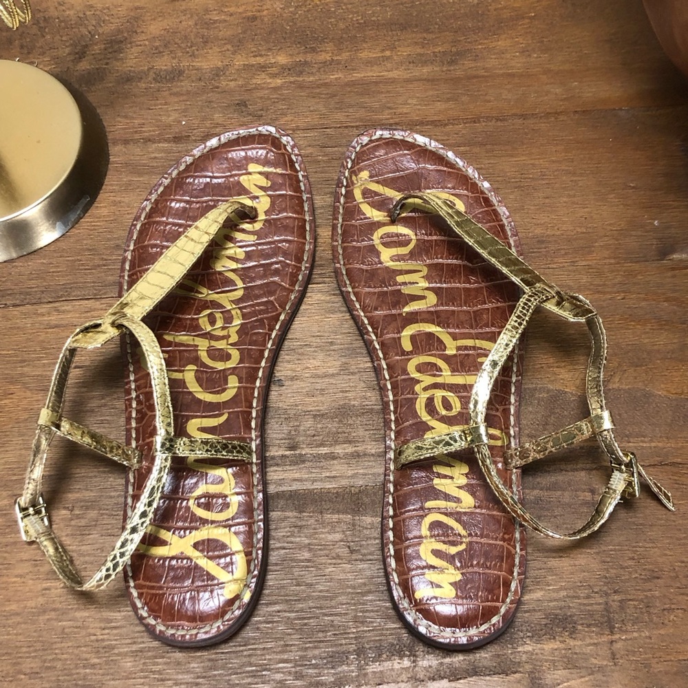 Sam Edelman Gold Embossed Leather Thong Sandals - Picture 6 of 8